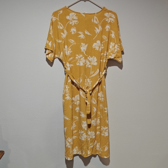 Lazy Sundays Dress Size Medium Floral Lemon Girl Aesthetic Midi Length Pockets - Picture 2 of 5